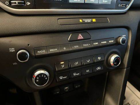 Used 2020 Kia Sportage LX AWD/4WD image 15