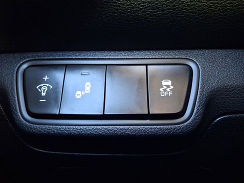 Used 2023 Kia Forte LXS w/ LXS Technology Package image 24