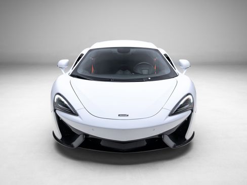 Used 2019 McLaren 570S Coupe RWD image 4