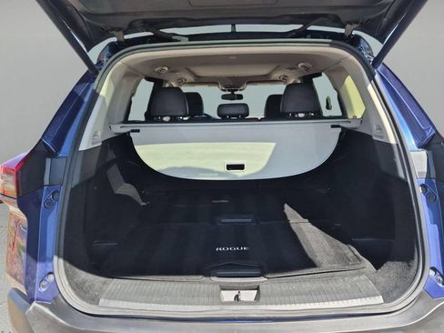 Used 2023 Nissan Rogue SL w/ SL Premium Package FWD image 53