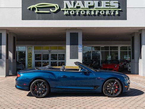 Used 2022 Bentley Continental GT image 44