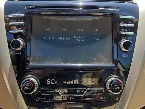 Used 2017 Nissan Murano S AWD/4WD image 23