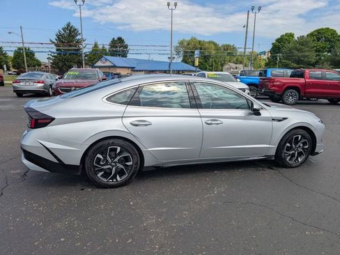 Used 2025 Hyundai Sonata SEL FWD image 8