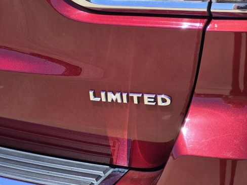 Used 2021 Jeep Grand Cherokee Limited RWD image 10