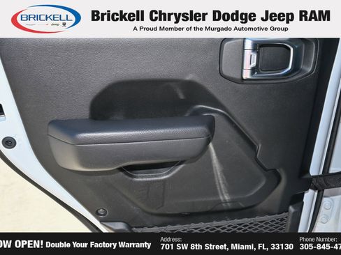 Used 2023 Jeep Gladiator Sport AWD/4WD image 12