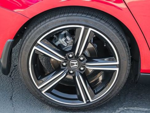 Used 2025 Honda Accord Sport image 9