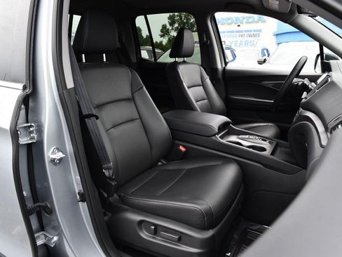 Certified 2025 Honda Ridgeline RTL image 26