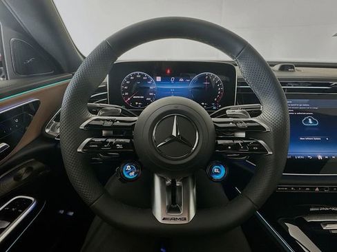 New 2026 Mercedes-Benz E 53 AMG e 4MATIC Sedan image 11