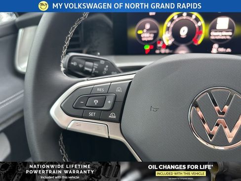 New 2026 Volkswagen Tiguan SE image 18