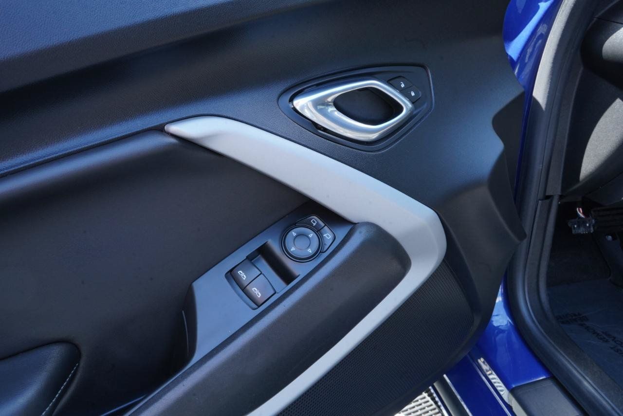 Used 2020 Chevrolet Camaro SS RWD image 17