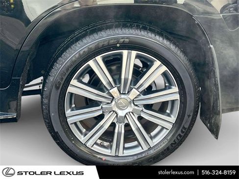 Used 2017 Lexus LX 570 4WD w/ Luxury Package image 8