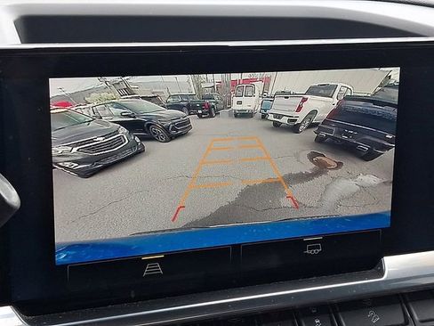 Used 2023 Chevrolet Silverado 1500 LT w/ Z71 Off-Road Package image 18