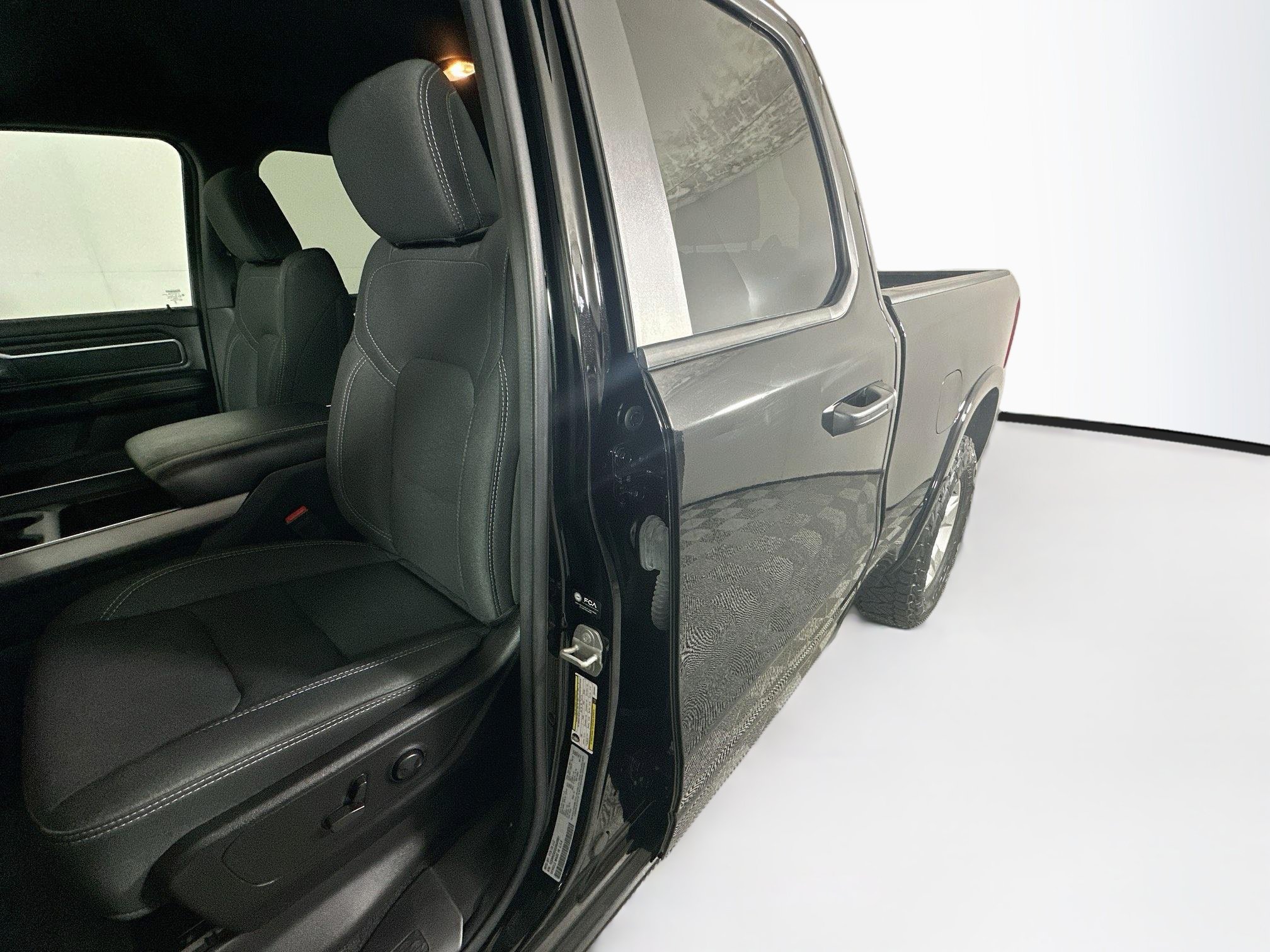 Used 2025 RAM 1500 Big Horn RWD image 12