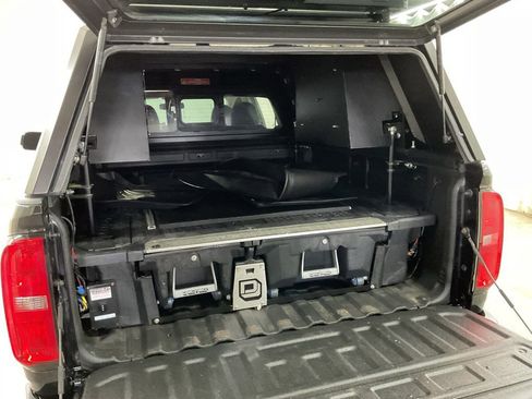 Used 2019 Chevrolet Colorado Z71 AWD/4WD image 23