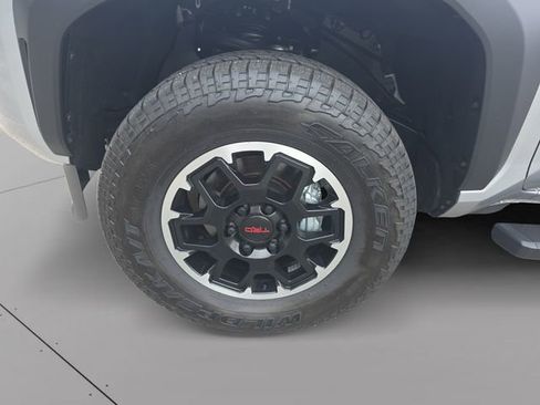 Certified 2026 Toyota Tacoma TRD Off-Road w/ TRD Off Road Upgrade Package AWD/4WD image 10