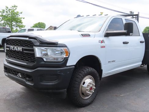 Used 2022 RAM 3500 Tradesman image 10