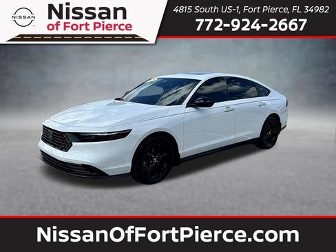 Used 2025 Honda Accord SE image 1