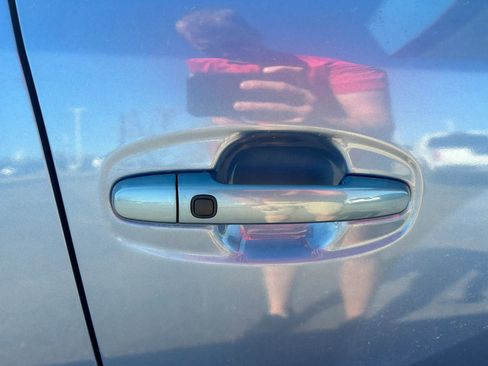 Used 2009 Toyota Prius Standard Hatchback 4D image 4