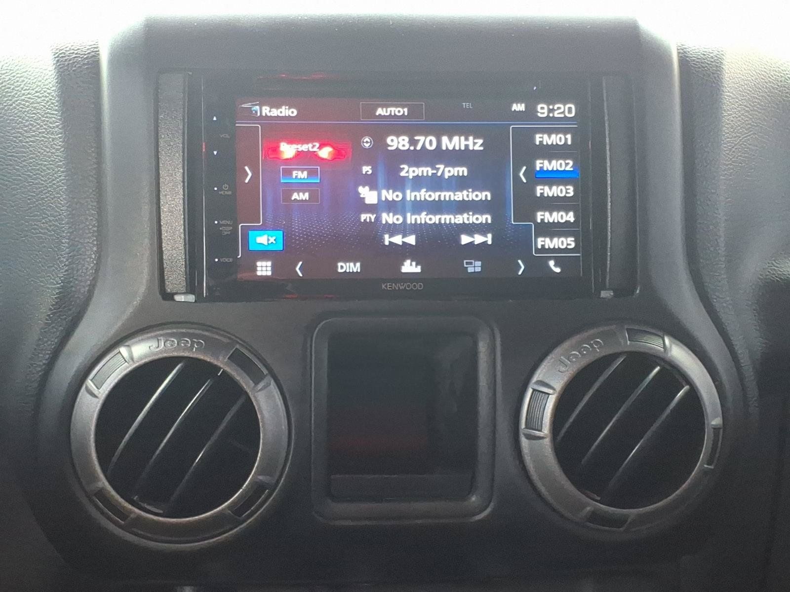Used 2013 Jeep Wrangler Unlimited Sport AWD/4WD image 7