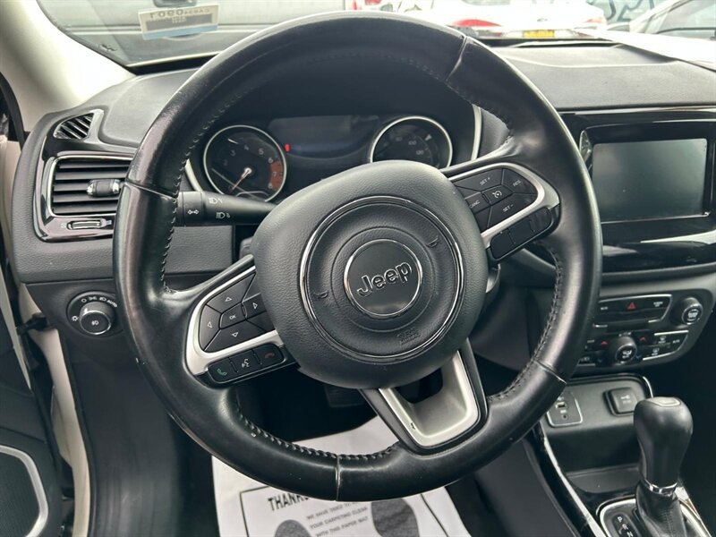Used 2019 Jeep Compass Latitude FWD image 25
