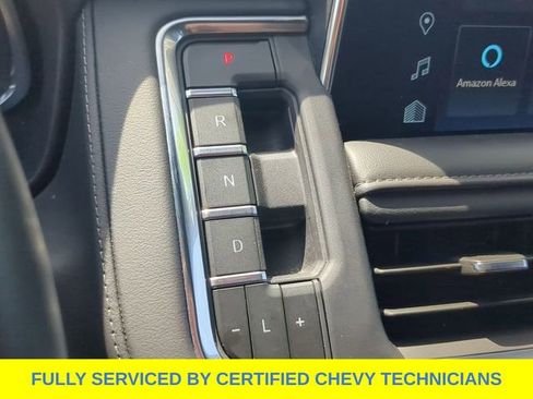 Used 2024 Chevrolet Suburban LT AWD/4WD image 32