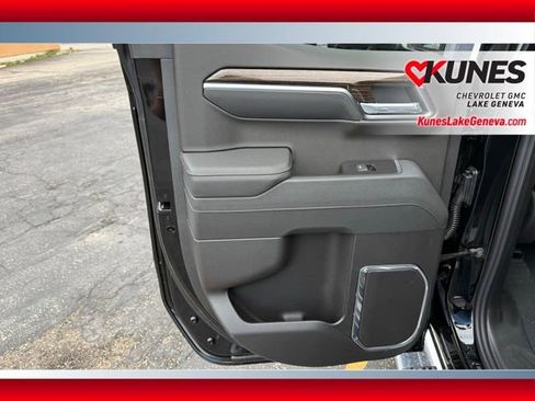 New 2026 GMC Sierra 1500 SLE w/ Preferred Package AWD/4WD image 17