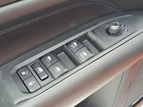 New 2026 Jeep Compass Latitude image 16