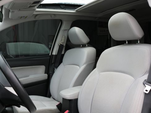 Used 2015 Subaru Forester 2.5i Premium w/ All-Weather Package image 11