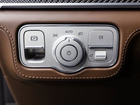 Used 2024 Mercedes-Benz GLS 63 AMG GLS 63 AMG image 10