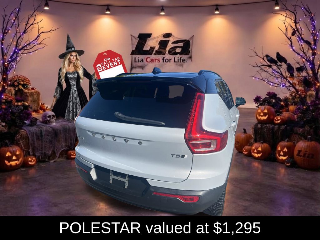 Used 2022 Volvo XC40 T5 R-Design w/ Advanced Package AWD/4WD image 3