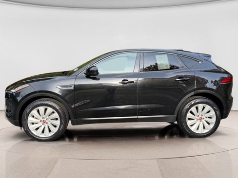 Used 2020 Jaguar E-PACE SE image 2