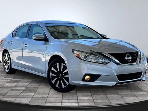 Used 2018 Nissan Altima 2.5 SL FWD image 3