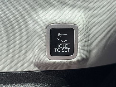 Used 2022 Jeep Grand Cherokee Summit image 10