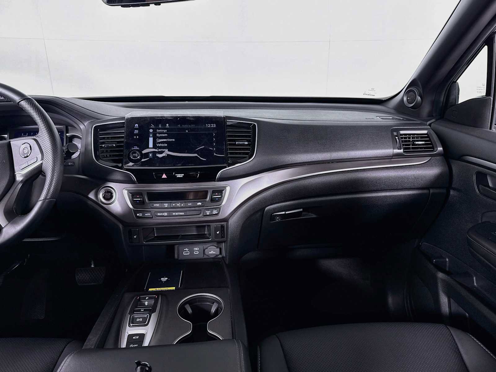 Certified 2025 Honda Passport EX-L image 12