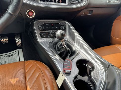 Used 2016 Dodge Challenger SRT Hellcat image 23