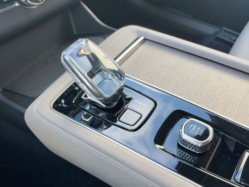 New 2026 Volvo XC90 B6 Plus w/ Protection Package Premier image 16