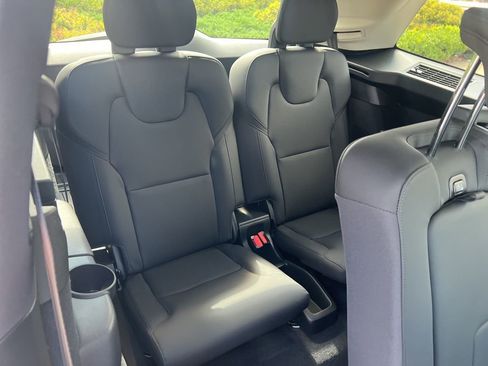 New 2026 Volvo XC90 B6 Plus w/ Protection Package Premier AWD/4WD image 37