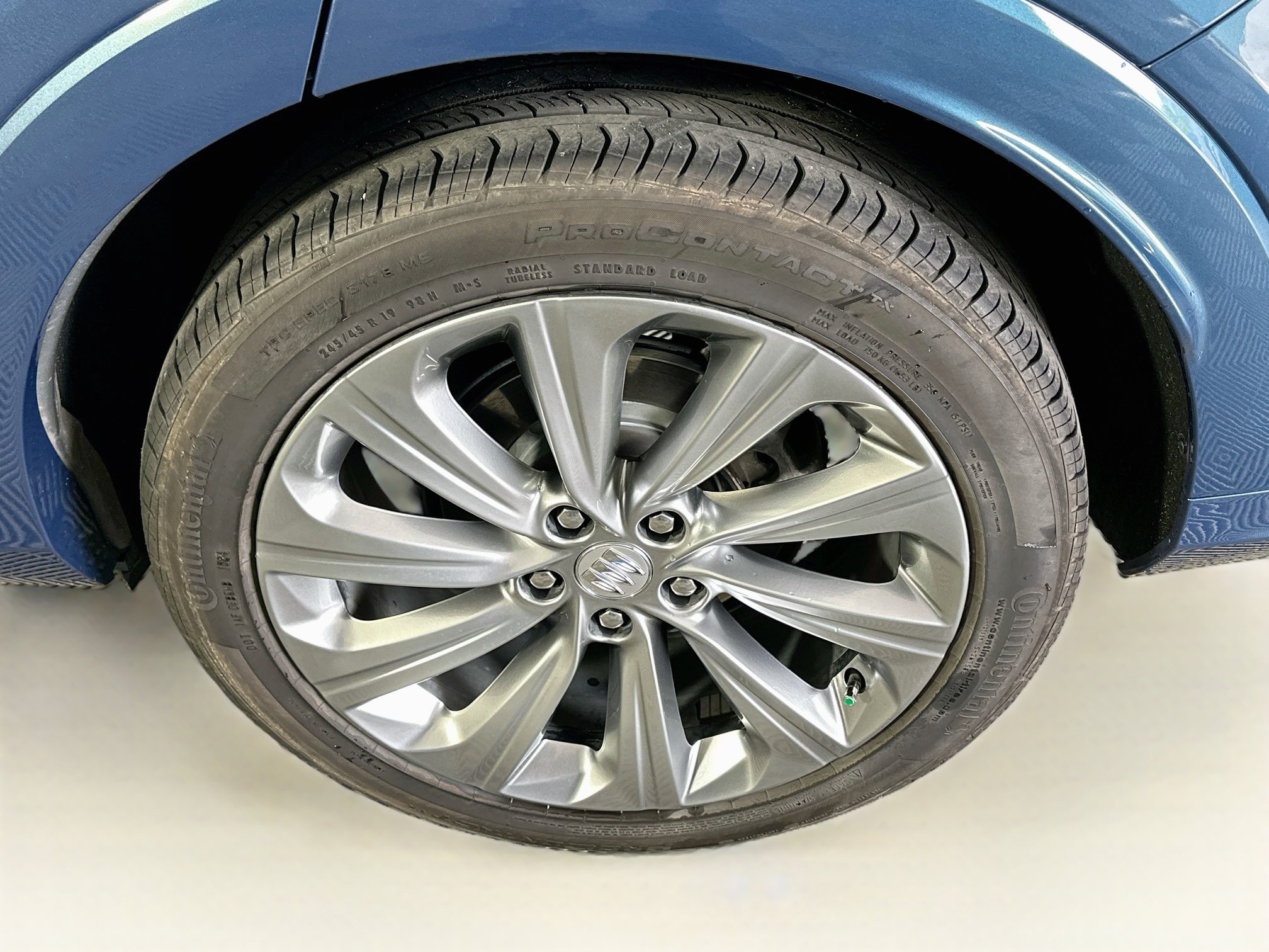 Used 2025 Buick Envista Avenir FWD image 11