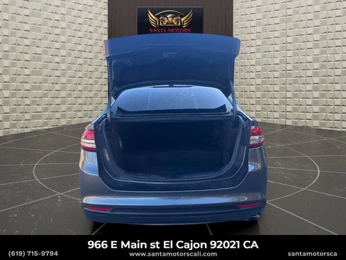 Used 2018 Ford Fusion SE FWD image 29