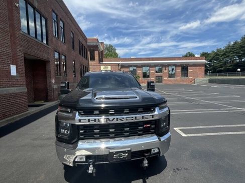 Used 2021 Chevrolet Silverado 2500 LT w/ All Star Edition image 3