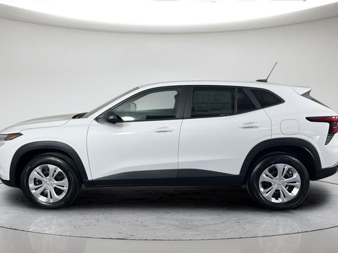 New 2026 Chevrolet Trax LS FWD image 6