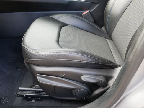 Used 2024 Jeep Compass Latitude image 20