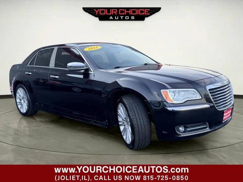 Used 2011 Chrysler 300 Limited RWD image 7