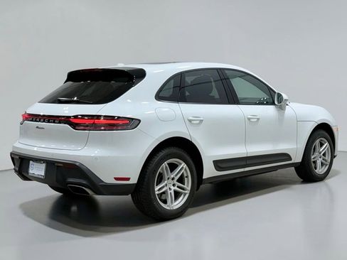 Used 2022 Porsche Macan AWD/4WD image 15