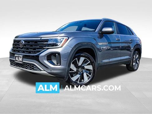 Used 2025 Volkswagen Atlas Cross Sport SE image 1