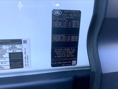 Used 2024 Land Rover Defender 130 S image 4