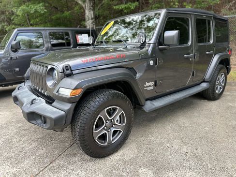 Used 2019 Jeep Wrangler Unlimited Sport S image 3