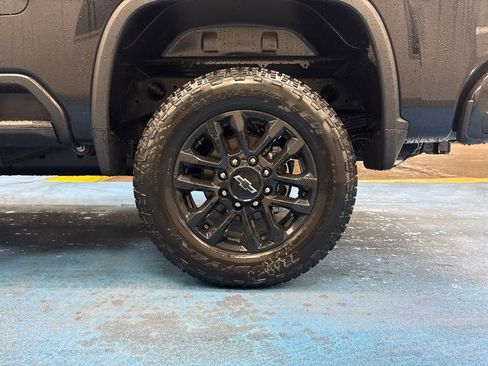 New 2026 Chevrolet Silverado 2500 Custom w/ Custom Value Package AWD/4WD image 16
