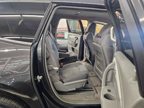 Used 2016 Chevrolet Traverse LT w/ Style and Technology Package FWD image 13