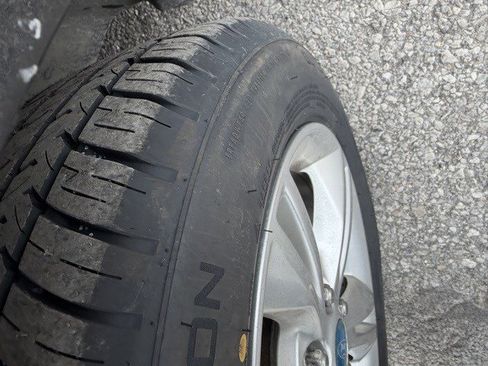 Used 2014 Ford Focus SE image 9